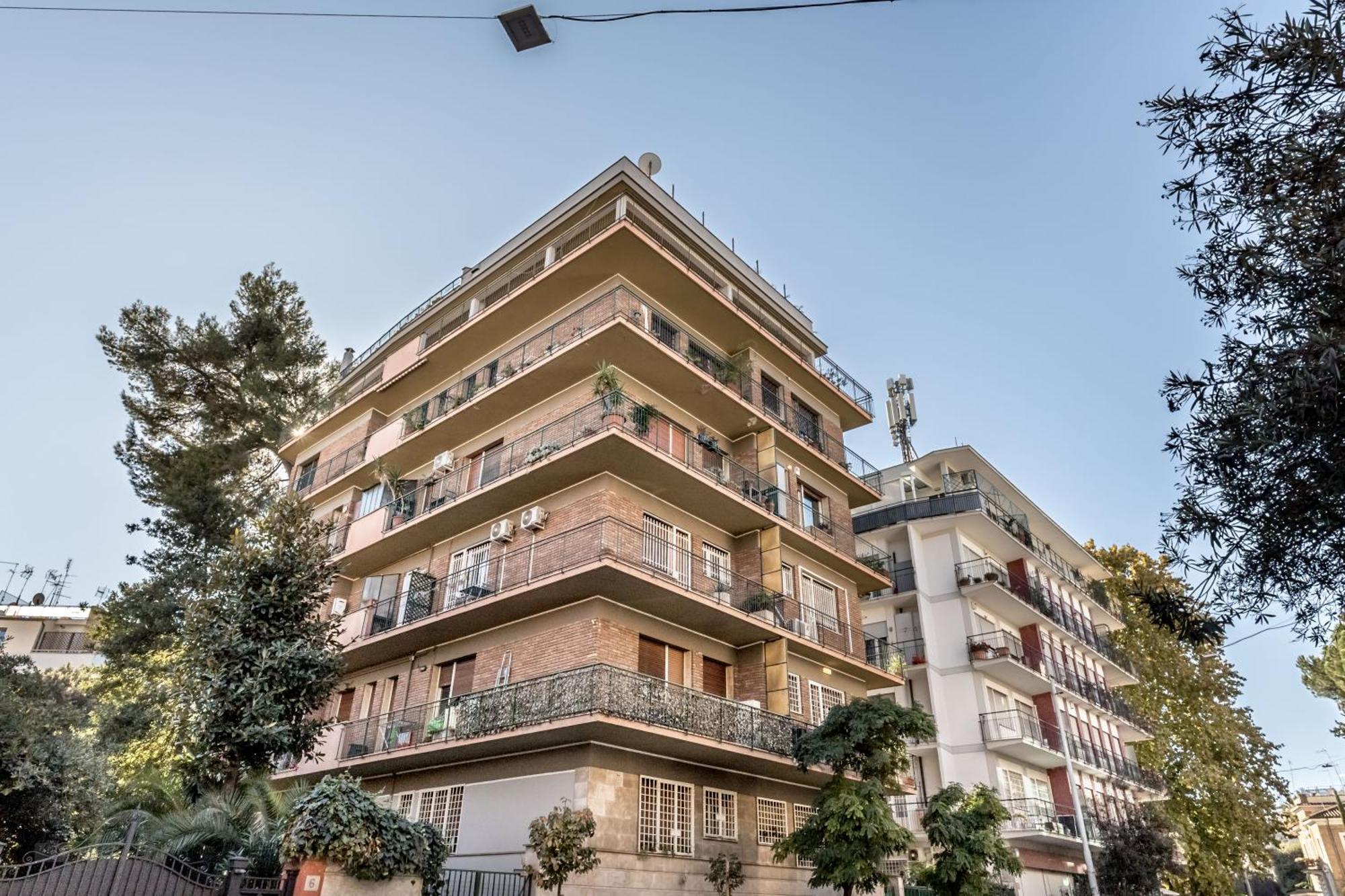 Borghese - Futuristic Appartement